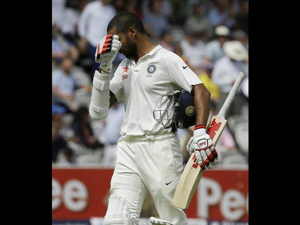 ധവാന്‍ പതിവ് തെറ്റിച്ചില്ല