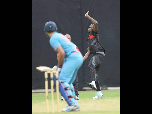 ബൗളര്‍ ബോള്‍ട്ട്