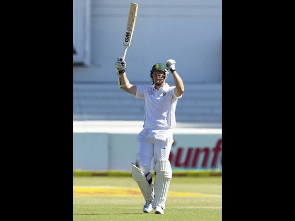 തൊട്ടുമുന്നില്‍ സ്മിത്ത്