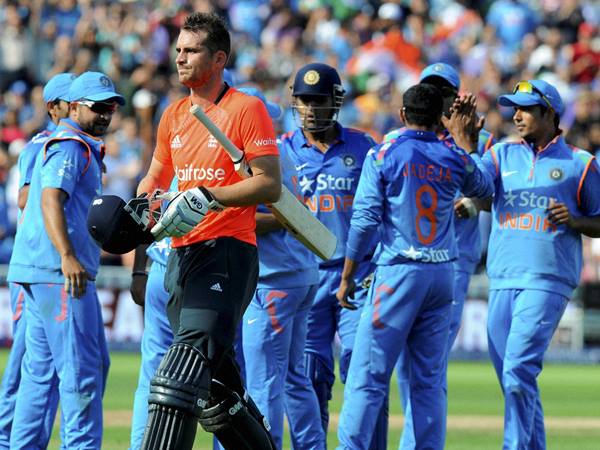 അതേ ഇത് ഔട്ടാണ്