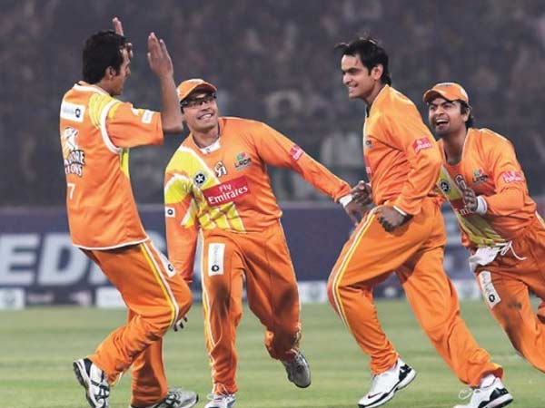 രണ്ടുപേരും തോറ്റാല്‍ രക്ഷപ്പെട്ടു