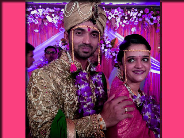 ആശംസാ പ്രവാഹം