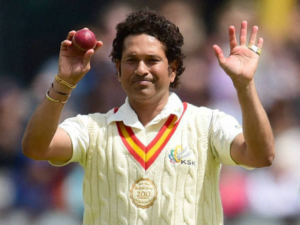 സച്ചിന്‍ ക്ലീന്‍ ബൗള്‍ഡ്