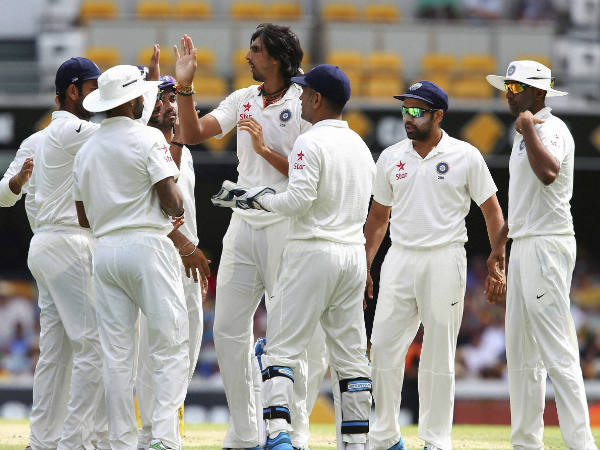 പൊരുതിനോക്കി, പക്ഷേ വൈകി