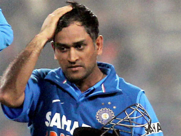 Dhoni Dhoni