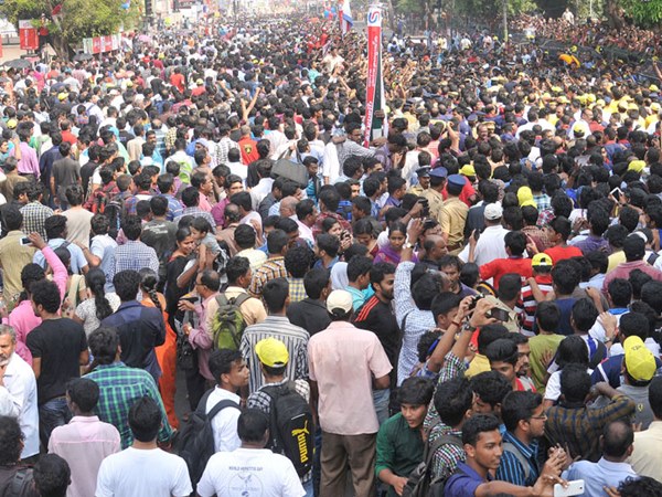 കൊച്ചിയില്‍ മോഹന്‍ലാല്‍