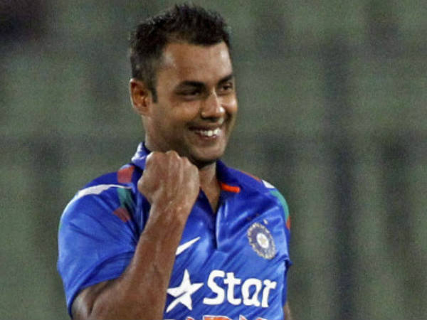 ചര്‍ച്ച മൊത്തം സ്റ്റുവര്‍ട്ട് ബിന്നി