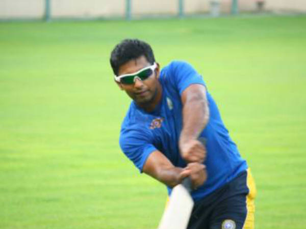 ക്രിക്കറ്റ് അത്രമേല്‍ പ്രിയം