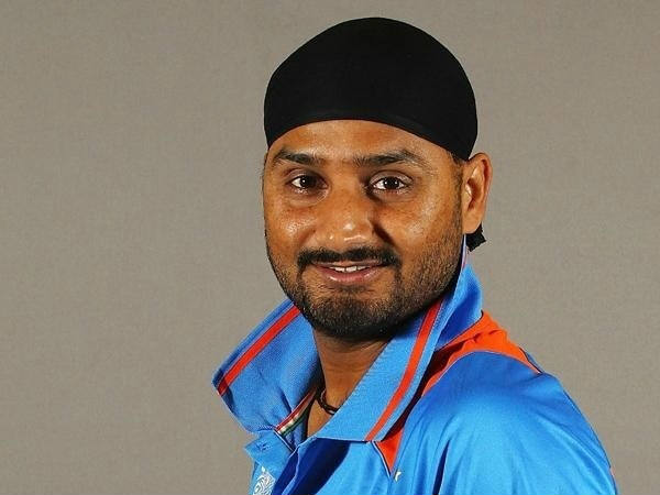 വിക്കറ്റ് ആര്‍ക്കാണ്