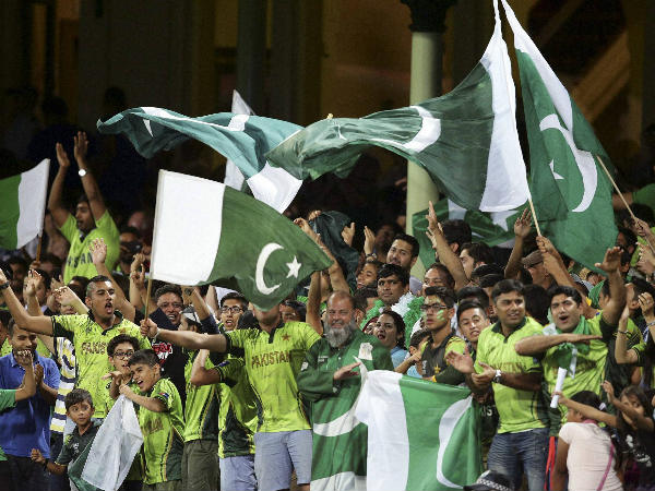 എന്താണിത് മോയീനേ...