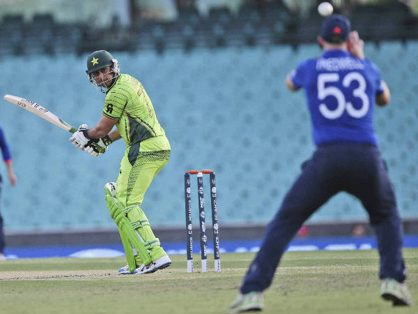 തോല്‍വിയും കോച്ചിന്റെ രാജിയും