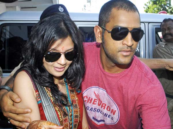  സാക്ഷിയില്ലാതെ