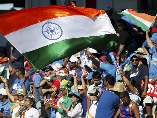 കാണികളും മാറി