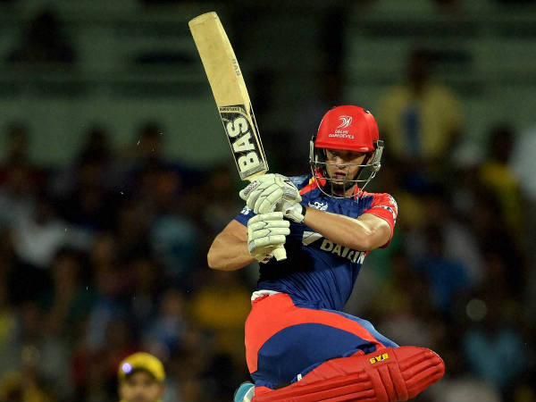 സംഭവബഹുലം അവസാന ഓവര്‍