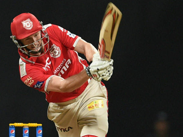 ക്യാപ്റ്റന്‍ മാന്‍ ഓഫ് ദ മാച്ച്