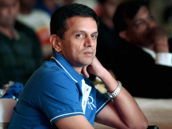 ദ്രാവിഡ് പക്ഷേ ഡിഫന്‍സീവാണ്