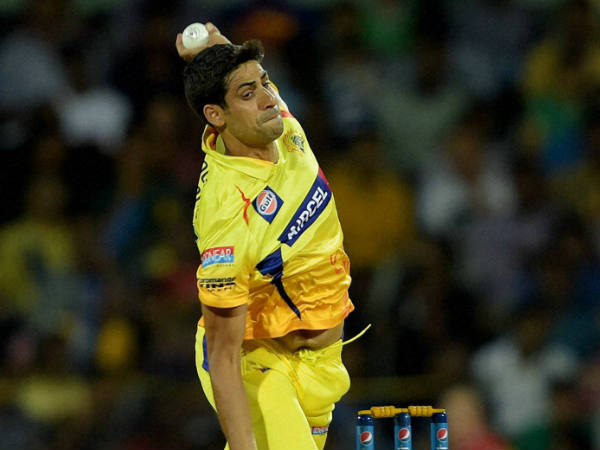 ആശിശ് നെഹ്‌റ വീണ്ടും....