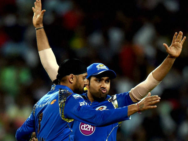 സ്ഥിരതയില്ലാത്ത ബാറ്റിംഗ് ഓര്‍ഡര്‍