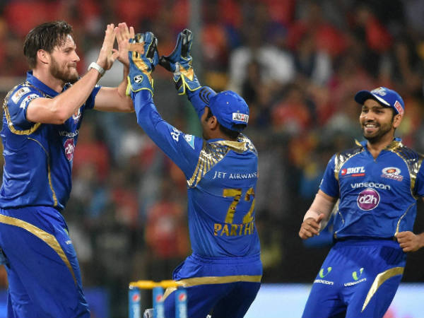 പകരം ആര്