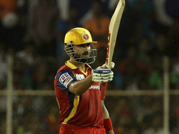 ക്യാപ്റ്റന്‍ മുന്നില്‍ നിന്ന് അടിച്ചു