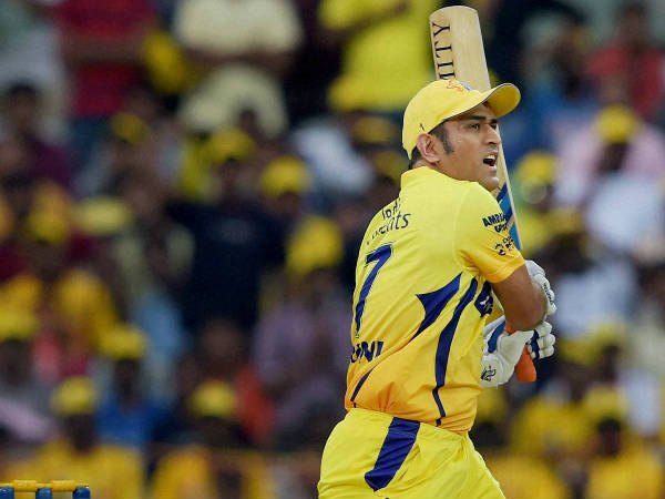 ധോണിയുടെ സിക്‌സറുകള്‍