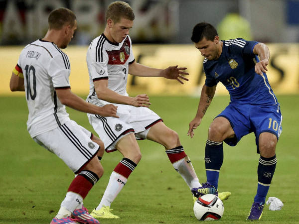 യൂറോപ്പിലേക്ക്