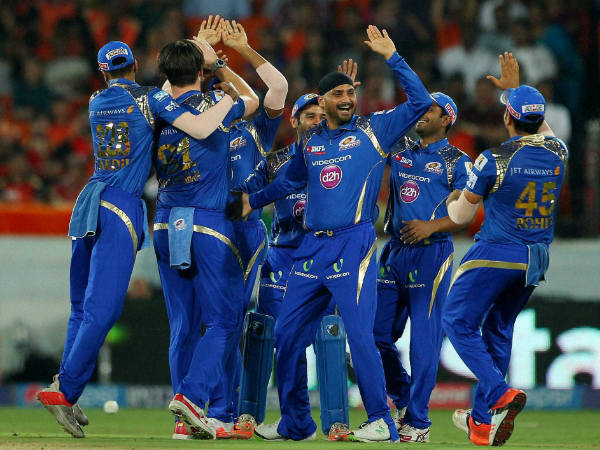 എന്തൊരു ബൗളിംഗ്