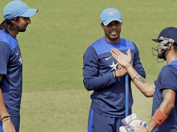 ഫാസ്റ്റ് ബൗളര്മാര് മൂന്ന് ഫാസ്റ്റ് ബൗളര്മാര് മൂന്ന്