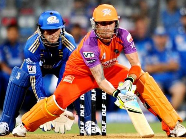 പണം വേണ്ട, കളിച്ചാല്‍ മതി