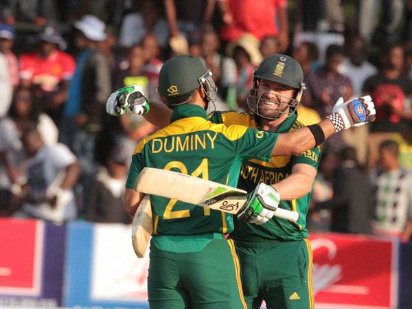 ഡുമിനിയുടെ ഫിഫ്റ്റി ഡുമിനിയുടെ ഫിഫ്റ്റി