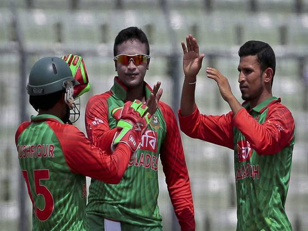 ഷക്കീബ് മുത്താണ് ട്ടാ ഷക്കീബ് മുത്താണ് ട്ടാ