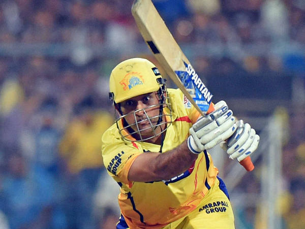 ധോണിയുമായി ചര്‍ച്ച