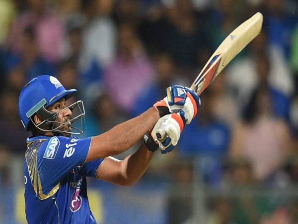 ടീമിലെ സ്ഥാനം പരുങ്ങലില് ടീമിലെ സ്ഥാനം പരുങ്ങലില്