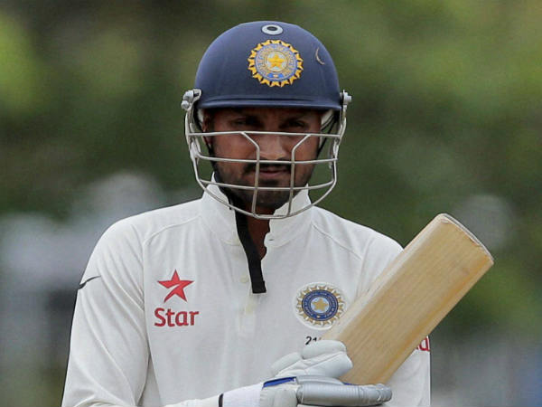 രണ്ട് പേര്‍ മാറണം