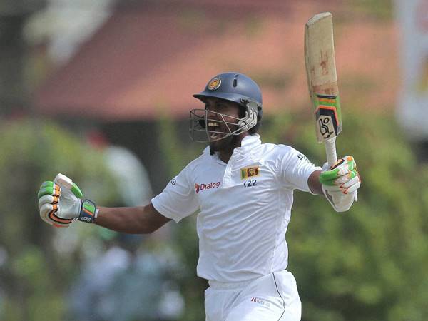 ദിനേശ് ചാന്ദിമല്‍ ഒന്നാമന്‍