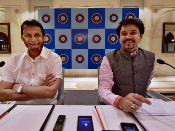 സെക്രട്ടറി അനുരാഗ് താക്കൂര്‍