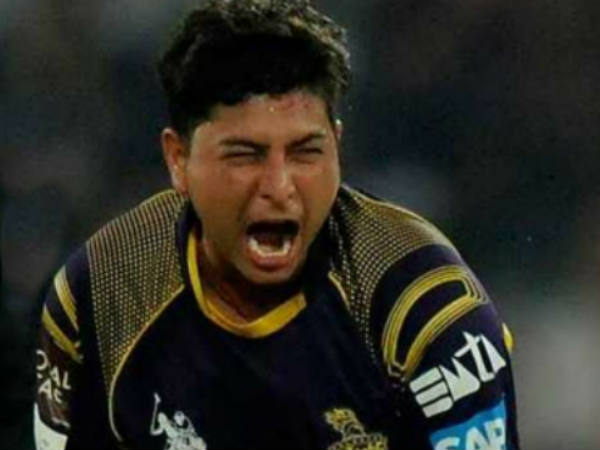 ബൗളിംഗില്‍ കുല്‍ദീപ്