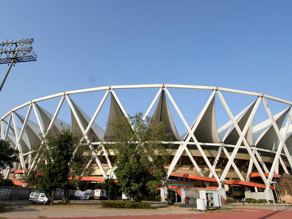 പുറത്ത് നിന്ന് നോക്കിയാല്‍