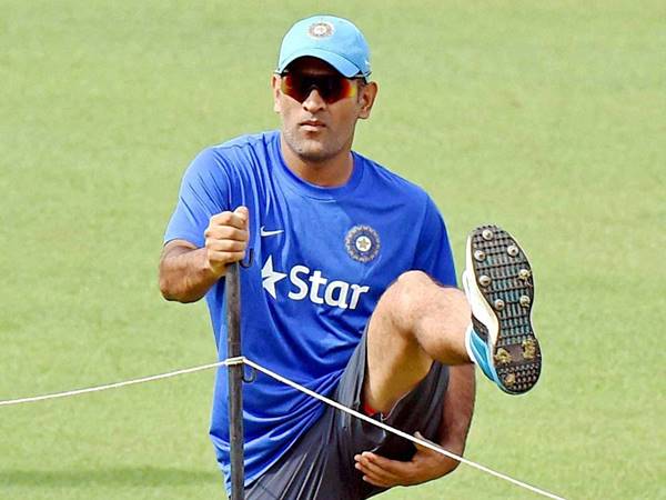 പിഴച്ചത് ധോണിക്ക്