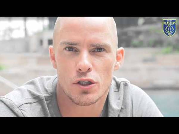 ഇയാന്‍ ഹ്യൂം