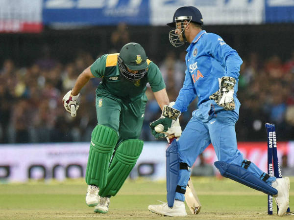 ധോണിയുടെ ആഘോഷം