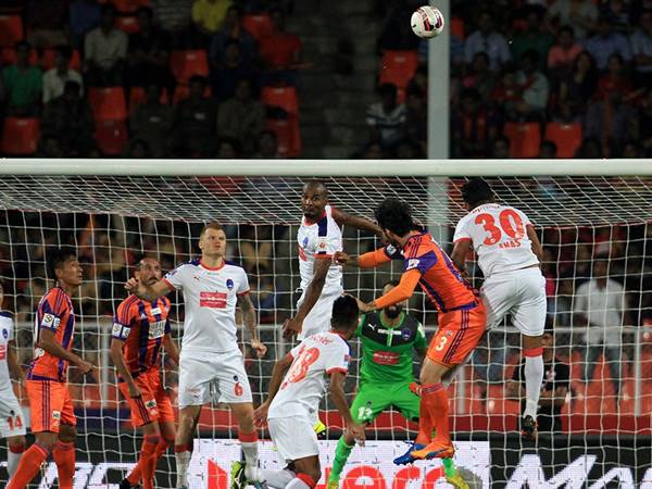 ഡല്‍ഹി മൂന്നാം സ്ഥാനത്തേക്ക് 