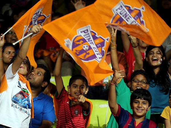 പുനെയുടെ ആരാധകര്‍