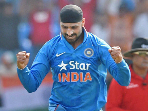 ഹര്‍ഭജന്‍ മിന്നി