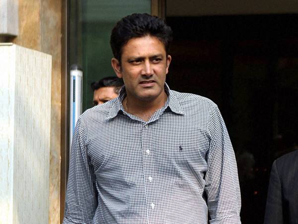 കുംബ്ലെ ആദ്യമേ എത്തി