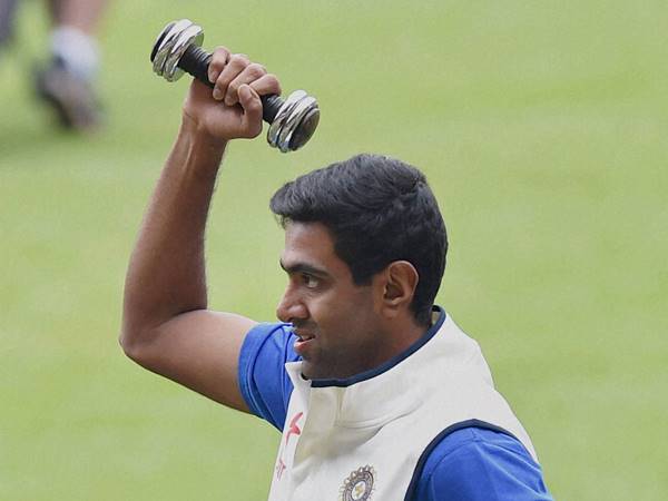 അശ്വിന്‍ എവിടെയാണ്