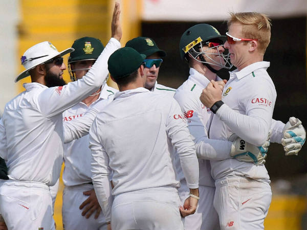 ഹാര്‍മര്‍ വലച്ചുകളഞ്ഞു