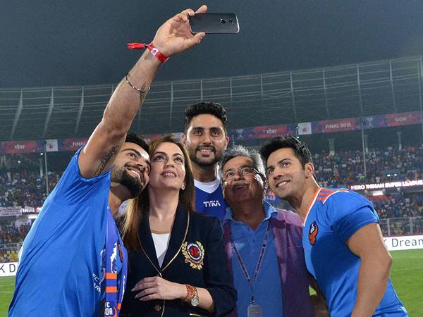 ഒരു സെല്‍ഫി ആയാലോ