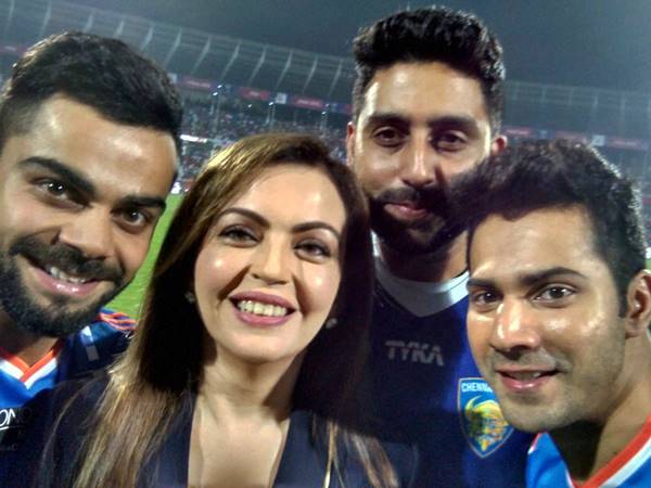 ഒന്ന് ചിരിച്ചേ