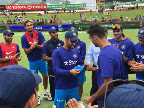 ഇന്ത്യന്‍ ടീമിലേക്ക്